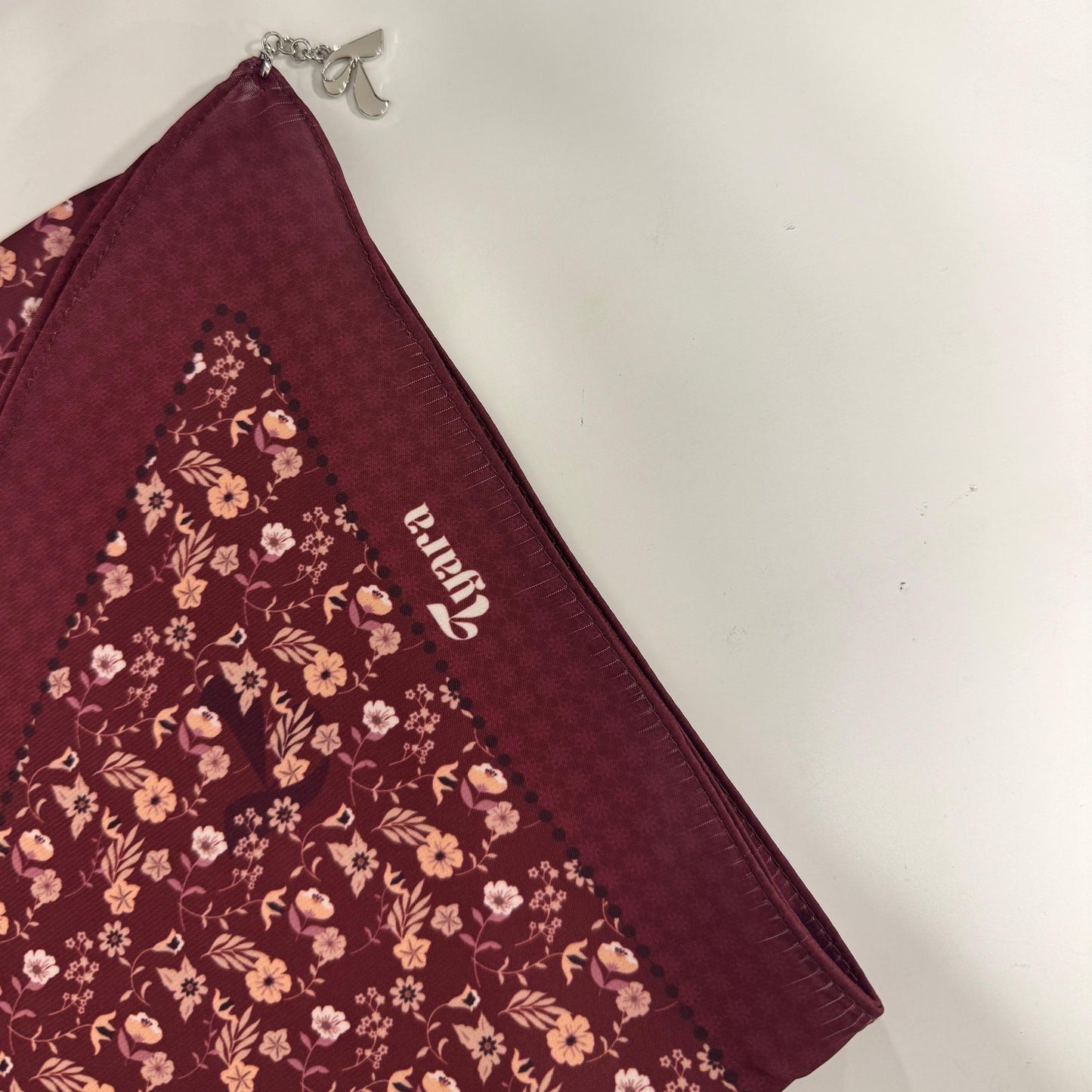 Mekar Wine Red (Defect)