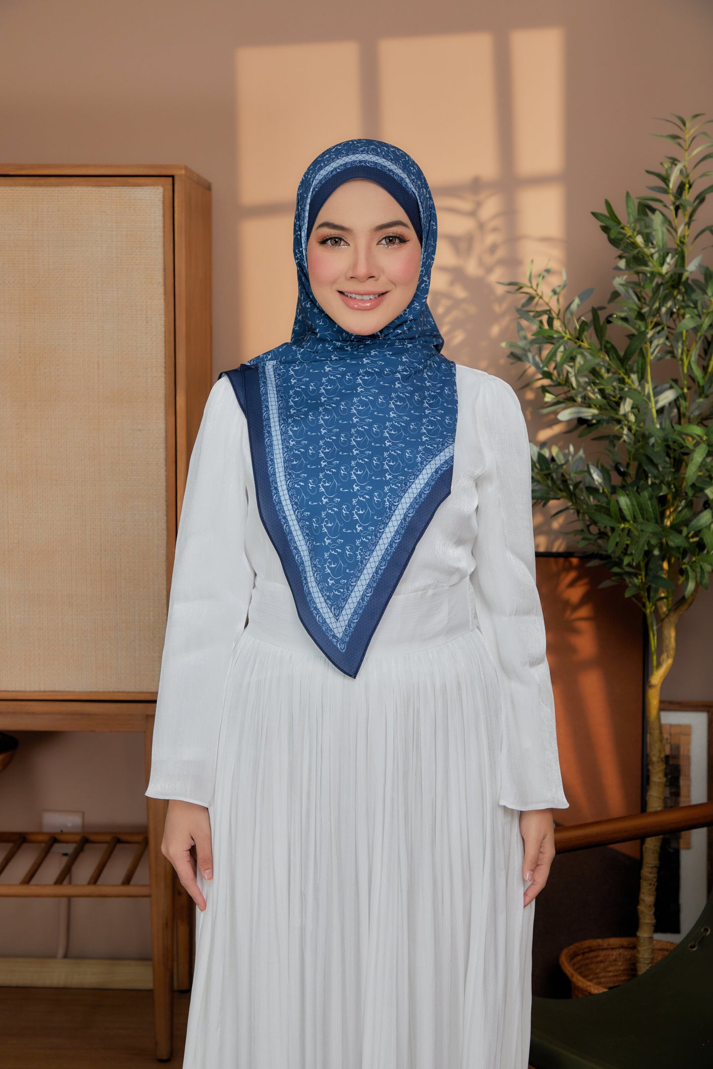 Akar Deep Blue