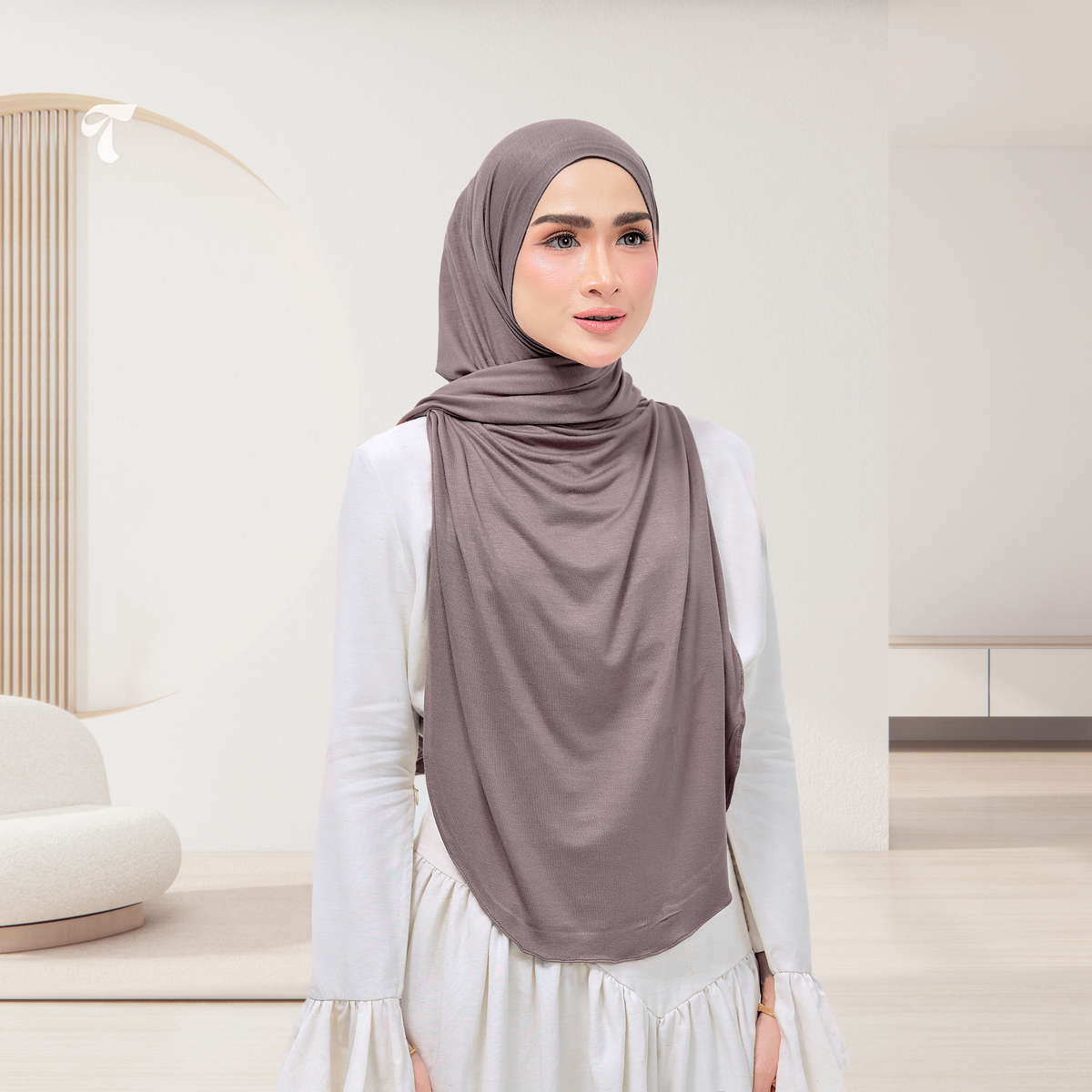 Izy Ash Brown