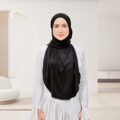 Izy Black