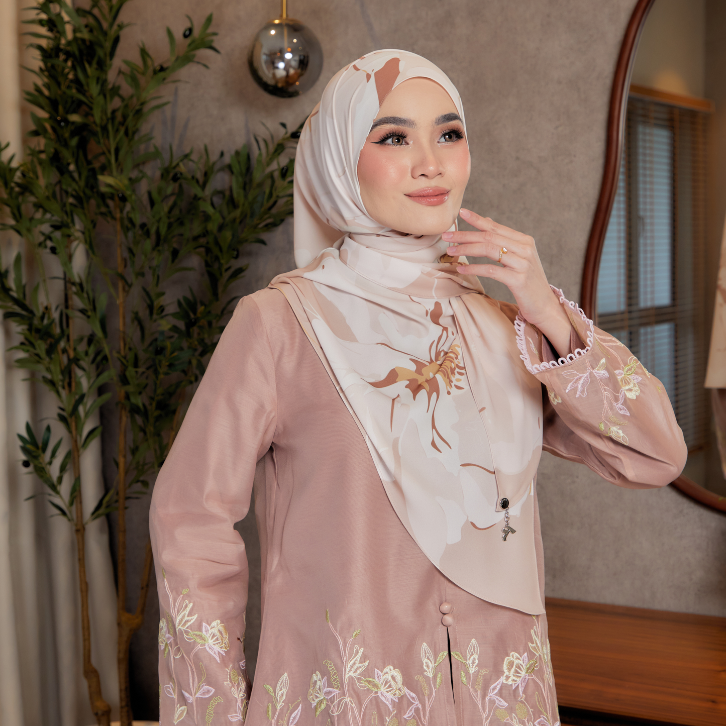 Lestari Dahlia