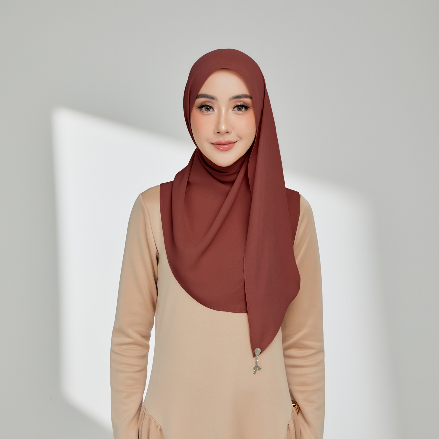 Basic in Dark Terracota