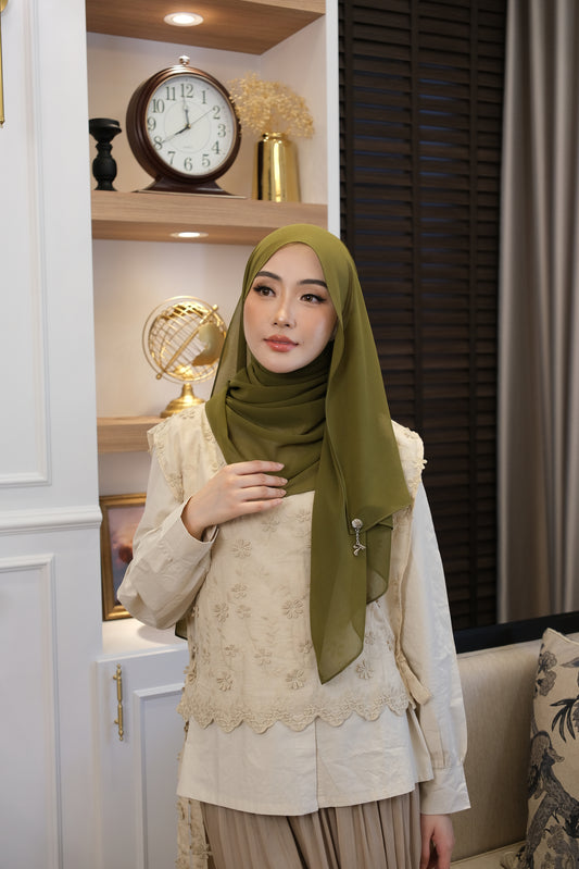 Thea Moss Green