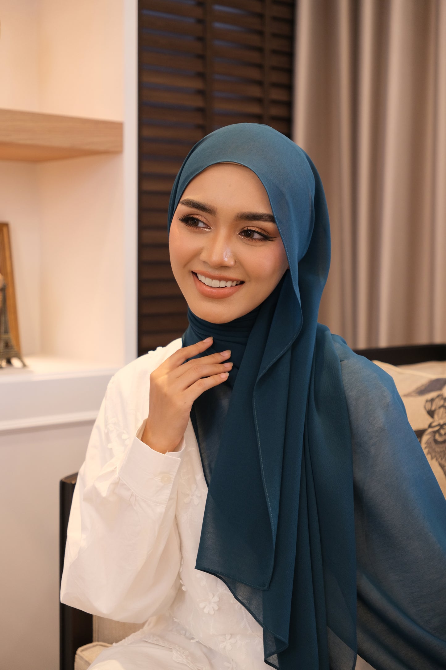 Thea Teal Blue