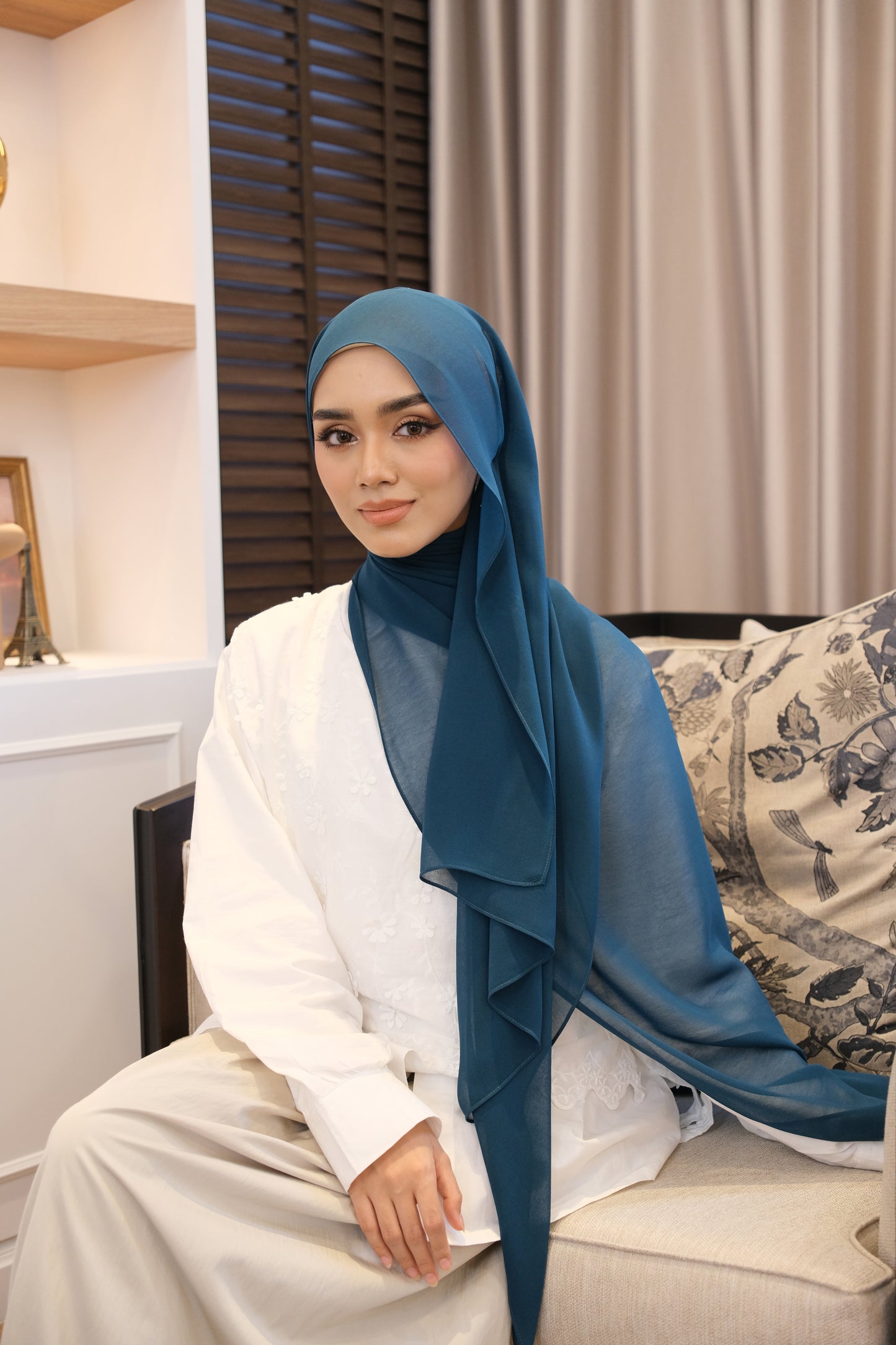 Thea Teal Blue