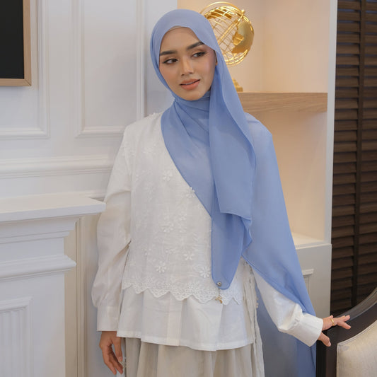 Thea Bluebell