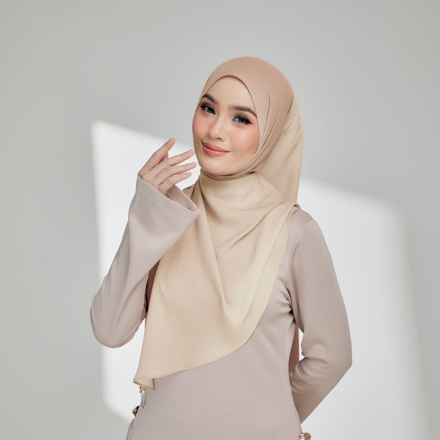 Rona Ivory Sand