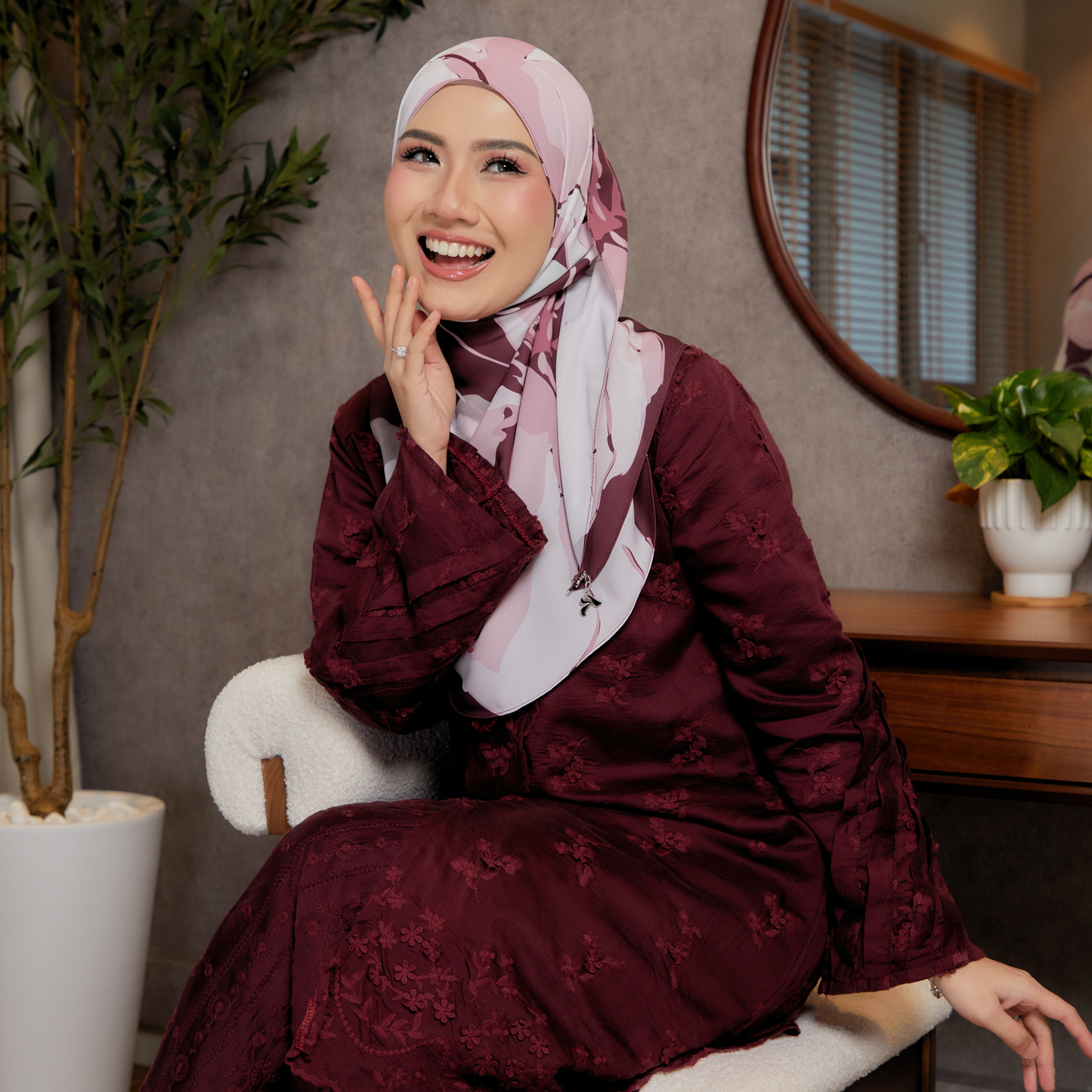 Lestari Magenta