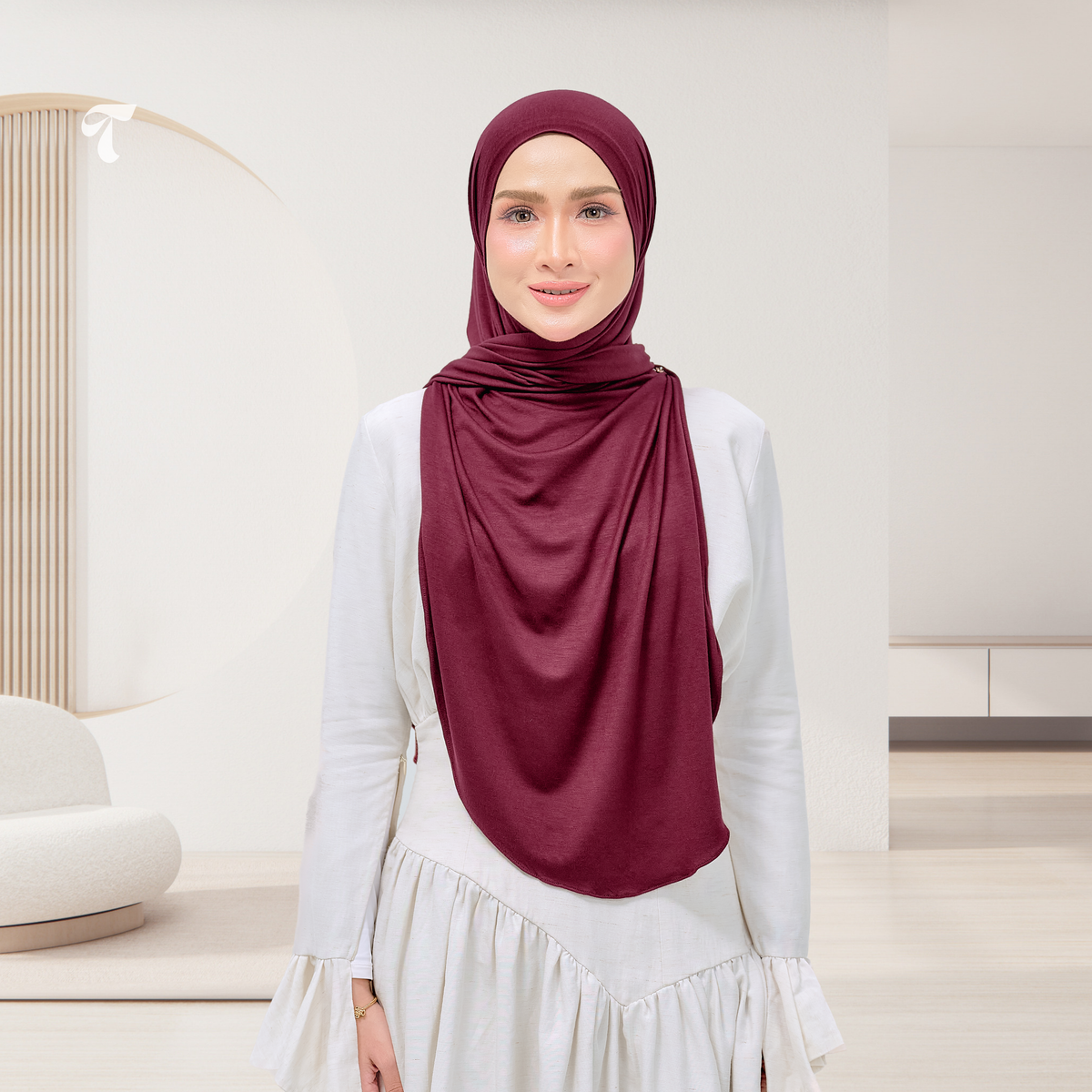 Izy Maroon