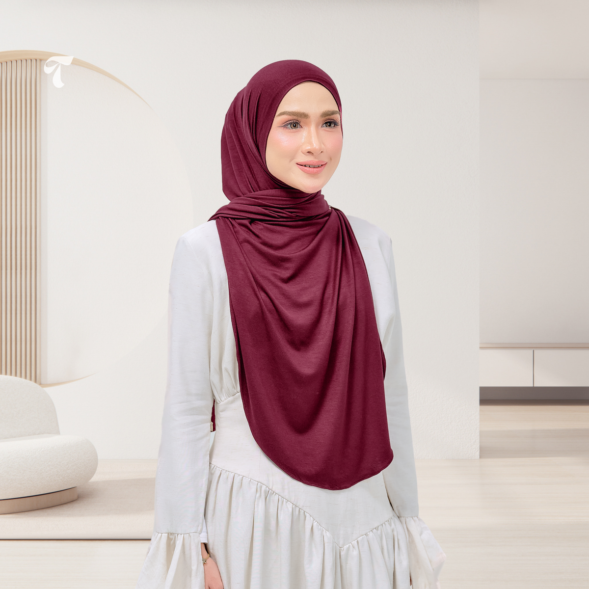 Izy Maroon