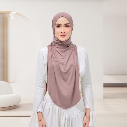 Izy Mauve