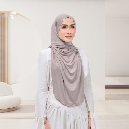 Izy Neutral