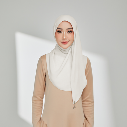 Basic in Off White