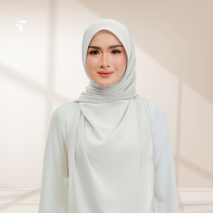 Lyla Offwhite