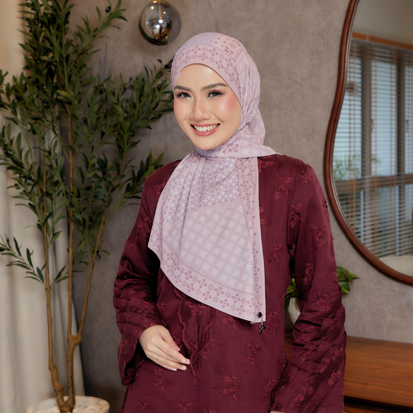 Palas Peach Pink