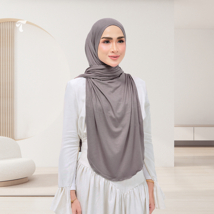 Izy Silver Fox