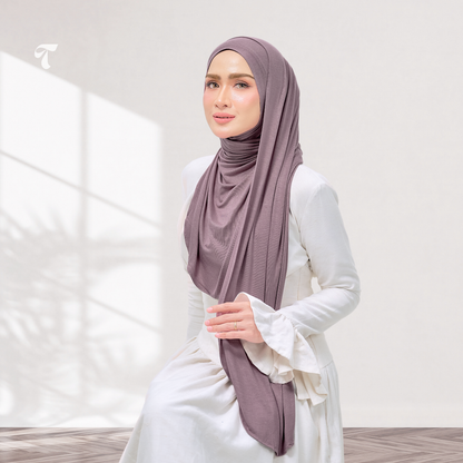 Izy Violet (With Inner)