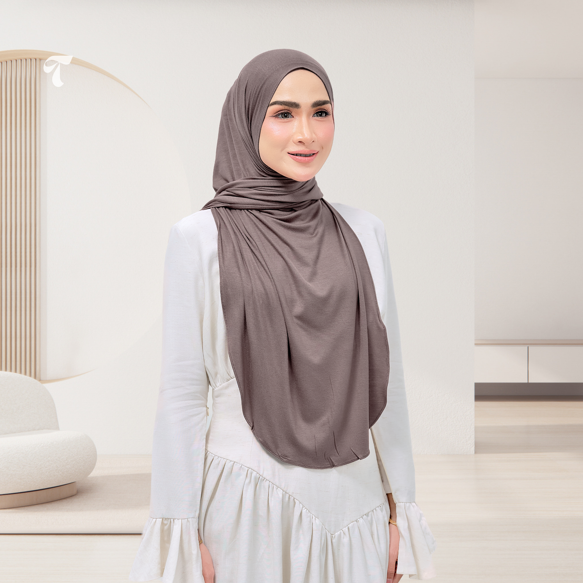 Izy Walnut
