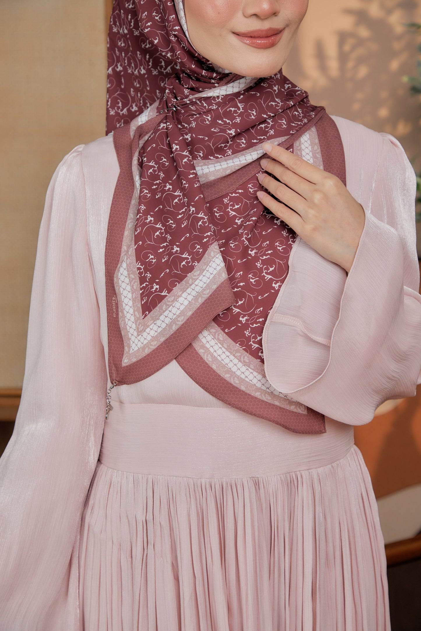 Akar Blush Red (Defect)