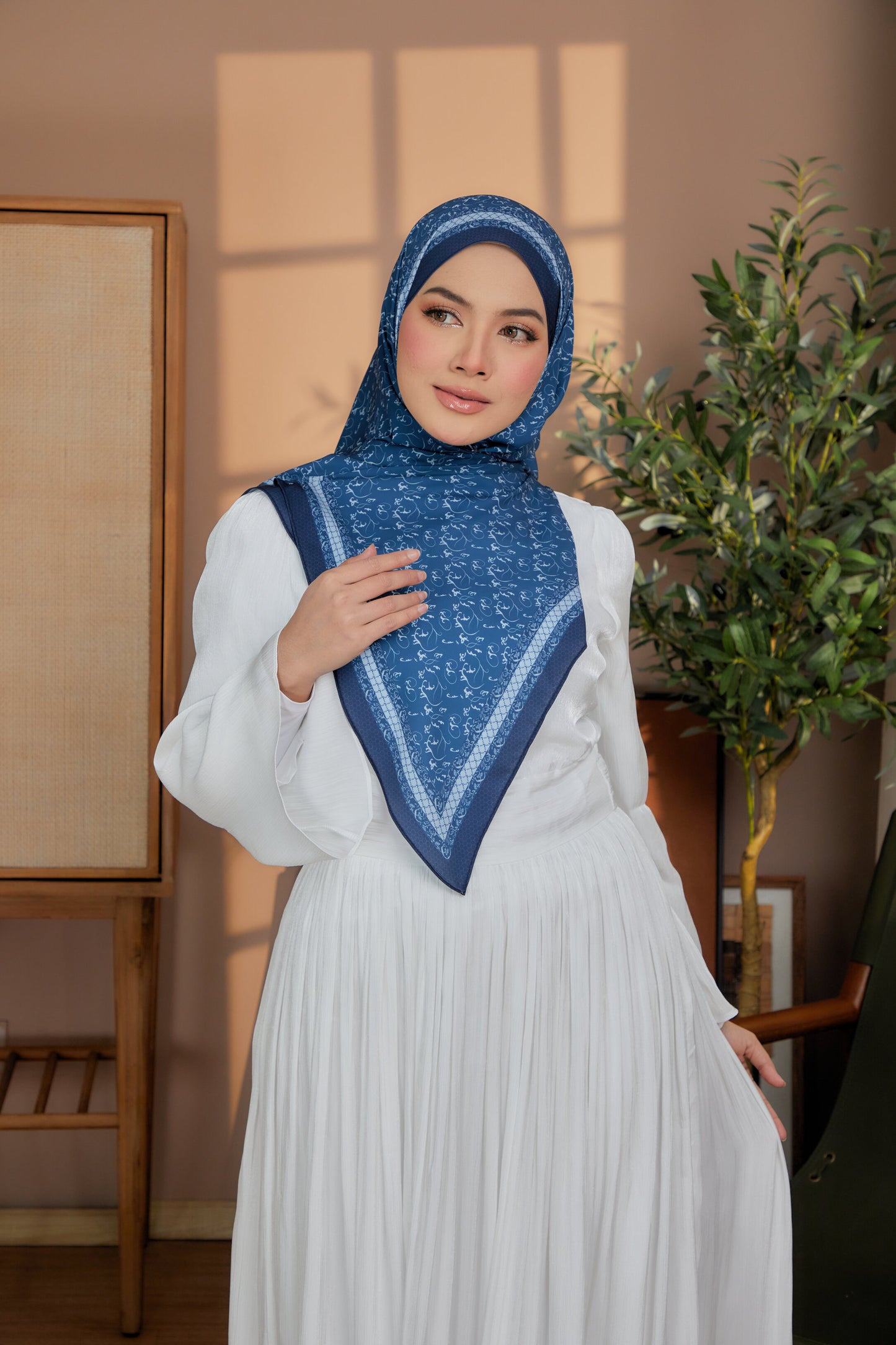 Akar Deep Blue