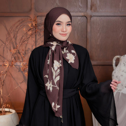 Ratna Woody
